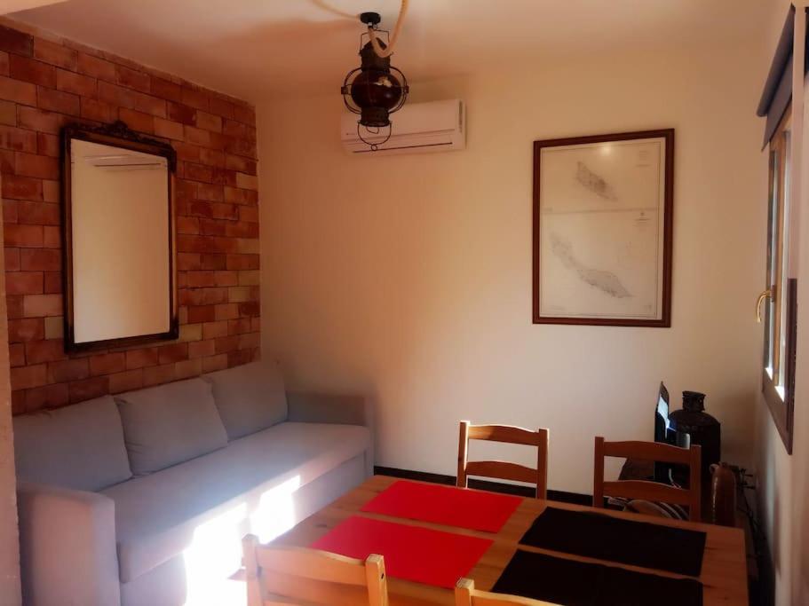 The Almond Tree Apartment Torre del Compte Exterior photo